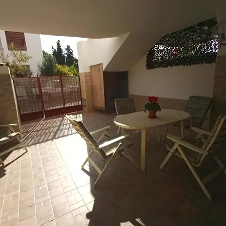 Baia Vicino Holiday home *